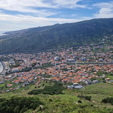 D - Delightful With Free Private Parking Apartamento