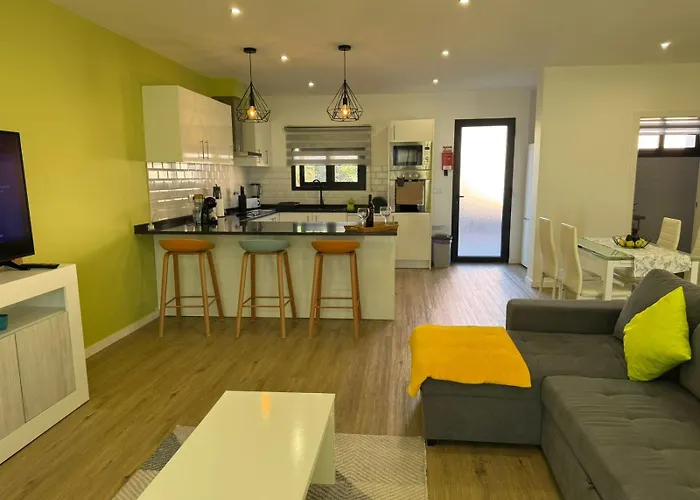 D - Delightful With Free Private Parking Machico (Madeira)