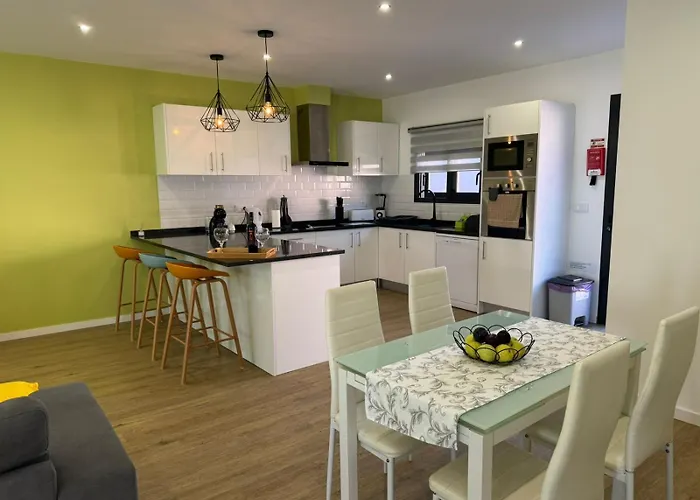 Apartamento D - Delightful With Free Private Parking