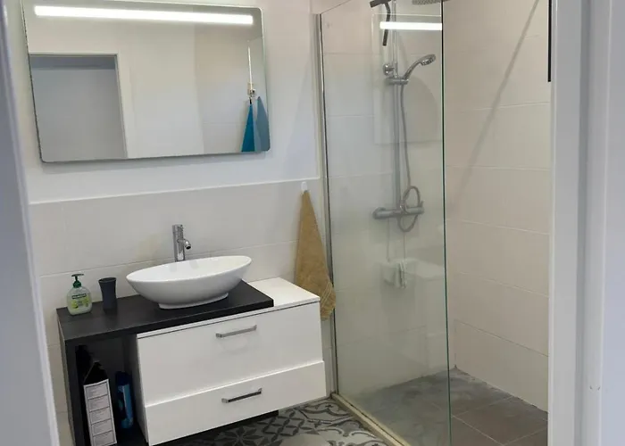 Apartamento D - Delightful With Free Private Parking *