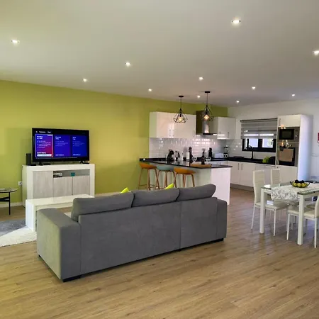 Delightful With Free Private Parking Apartamento Machico (Madeira)