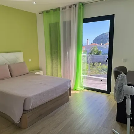 Delightful With Free Private Parking * Machico (Madeira)