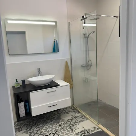 Apartamento Delightful With Free Private Parking *