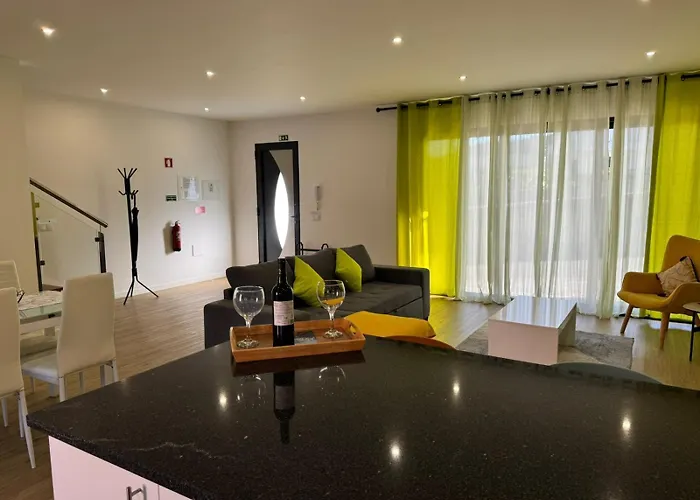 Daire D - Delightful With Free Private Parking